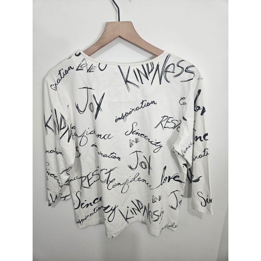 Chicos Additions White Script Print Top Kindness Joy Love 3/4 Sleeve Size 3 XL - Picture 5 of 5